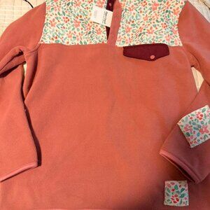 New with tags Happy Camp3R Pullover- Coral Size Small NWT